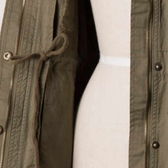 Only 1 left!! NWT Olive Green Utility Jacket - Picture 5 of 6